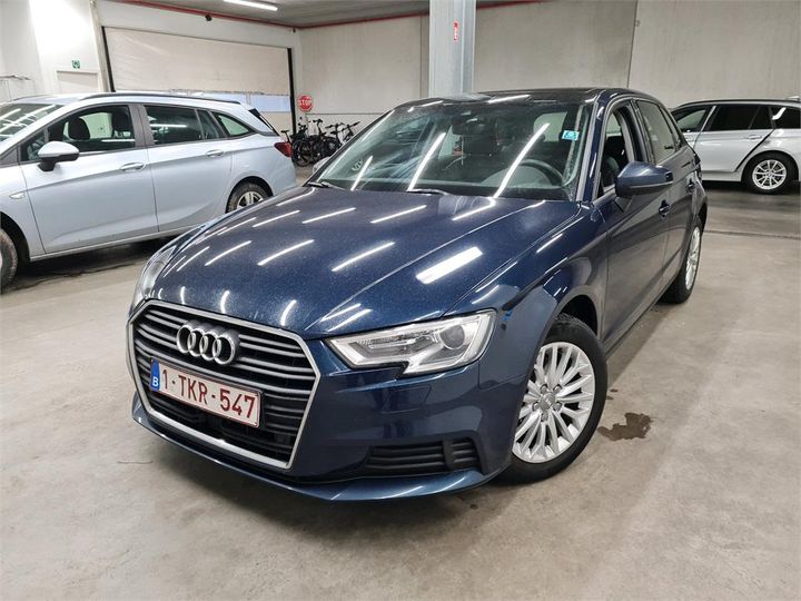 AUDI A3 SPORTBACK 2017 wauzzz8v5ja061533