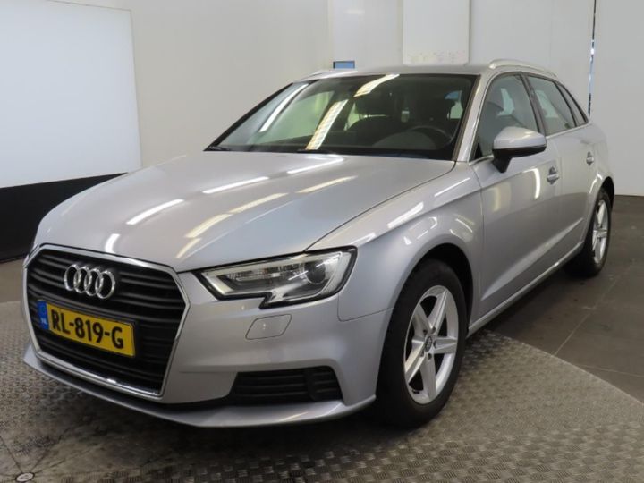 AUDI A3 SPORTBACK 2018 wauzzz8v5ja061869