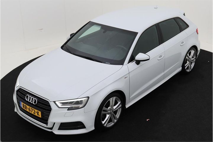 AUDI A3 SPORTBACK 2018 wauzzz8v5ja067333