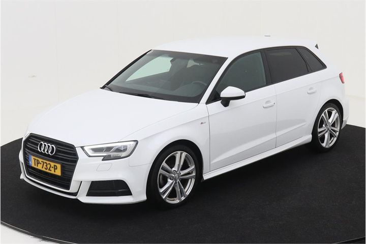 AUDI A3 SPORTBACK 2018 wauzzz8v5ja072175