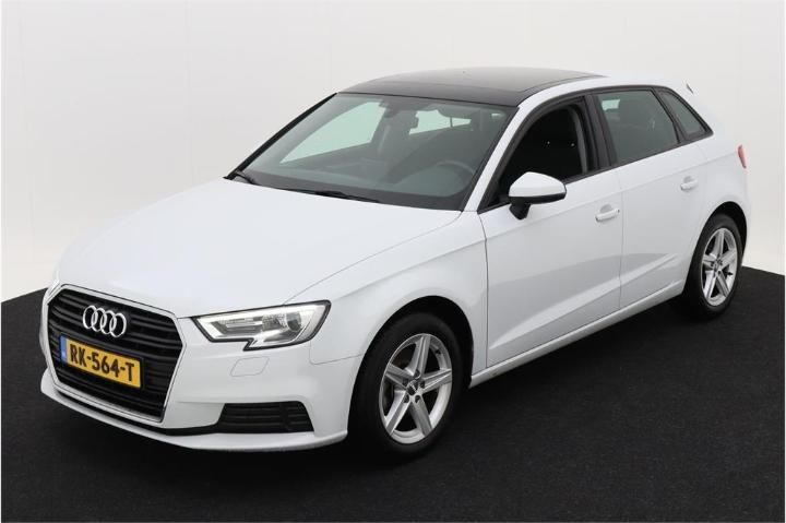 AUDI A3 SPORTBACK 2018 wauzzz8v5ja074234