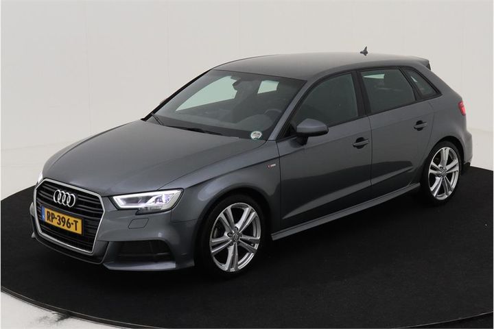 AUDI A3 SPORTBACK 2018 wauzzz8v5ja074847