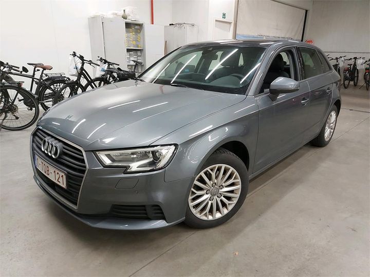 AUDI A3 SPORTBACK 2018 wauzzz8v5ja075268