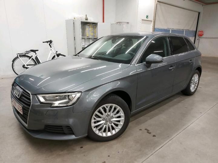 AUDI A3 SPORTBACK 2018 wauzzz8v5ja082253