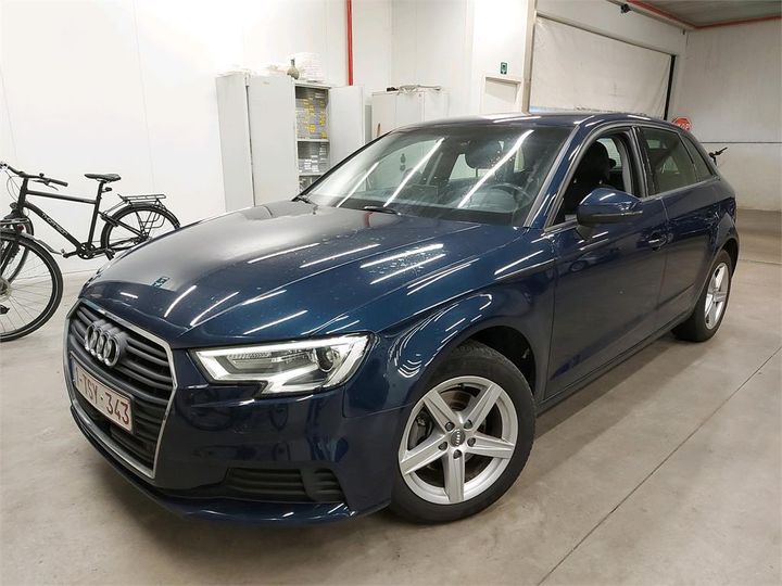 AUDI A3 SPORTBACK 2018 wauzzz8v5ja087145