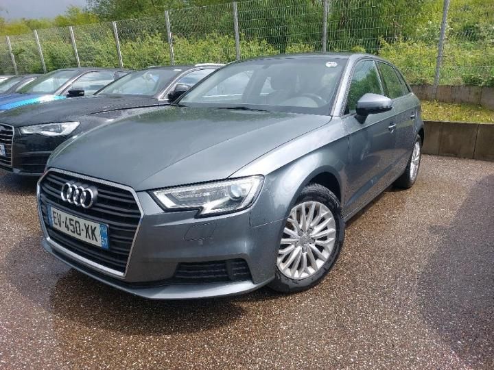 AUDI A3 SPORTBACK 2018 wauzzz8v5ja100217