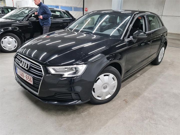 AUDI A3 SPORTBACK 2018 wauzzz8v5ja129619