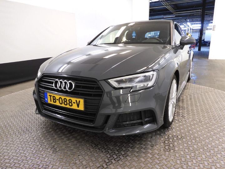 AUDI A3 SPORTBACK 2018 wauzzz8v5ja131838