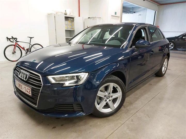 AUDI A3 SPORTBACK 2018 wauzzz8v5ja134934