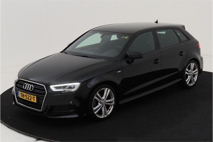 AUDI A3 SPORTBACK 2018 wauzzz8v5ja144945