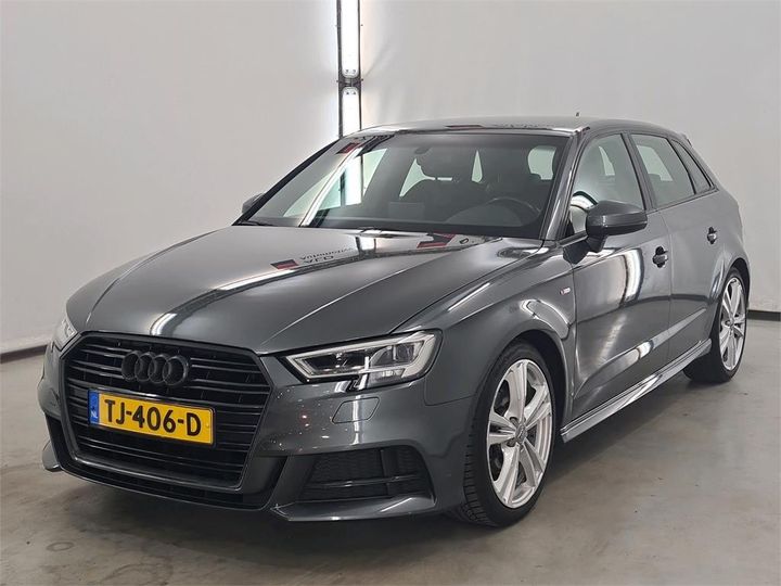 AUDI A3 SPORTBACK 2018 wauzzz8v5ja148459