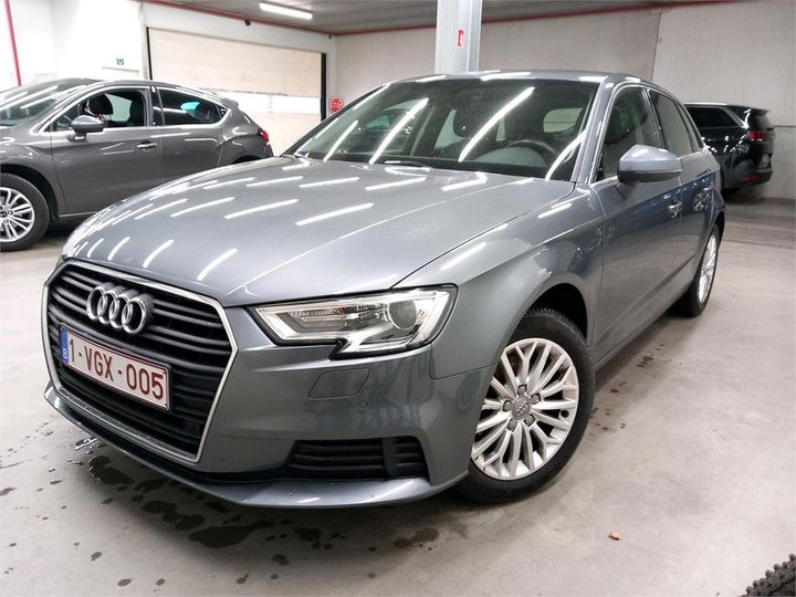 AUDI A3 SPORTBACK 2018 wauzzz8v5ja149739