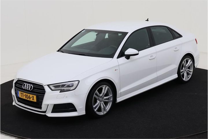 AUDI A3 2018 wauzzz8v5k1007070