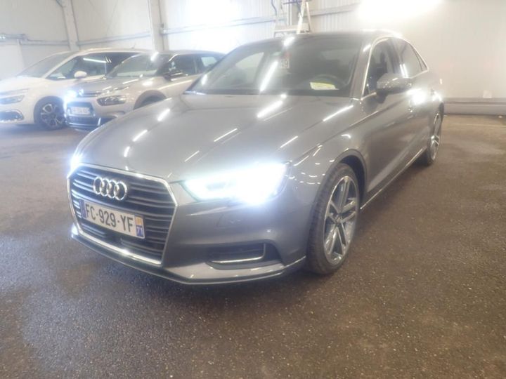 AUDI A3 BERLINE 2019 wauzzz8v5k1016321