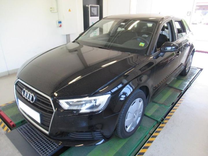 AUDI A3 SPORTBACK 2019 wauzzz8v5ka045298