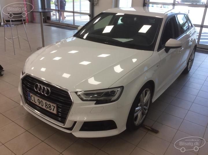 AUDI A3 SPORTBACK 2019 wauzzz8v5ka106147