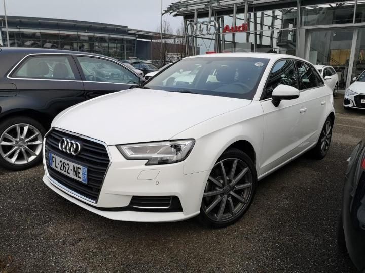 AUDI A3 SPORTBACK 2019 wauzzz8v5la034447