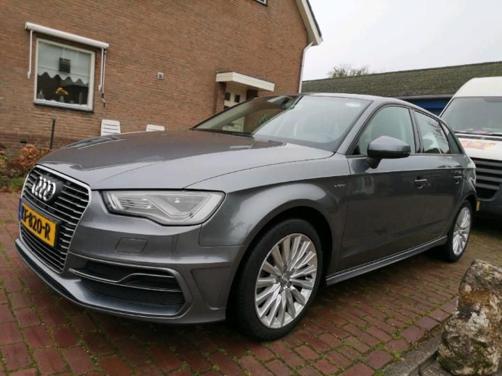 AUDI A3 SPORTBACK 2015 wauzzz8v6ga011958