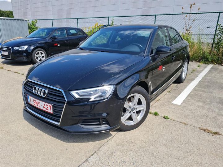 AUDI A3 BERLINE 2017 wauzzz8v6j1001728