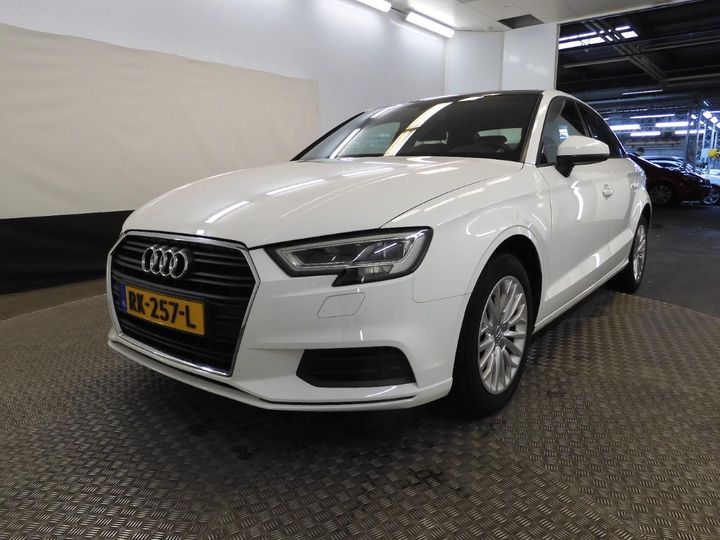 AUDI A3 LIMOUSINE 2018 wauzzz8v6j1035782