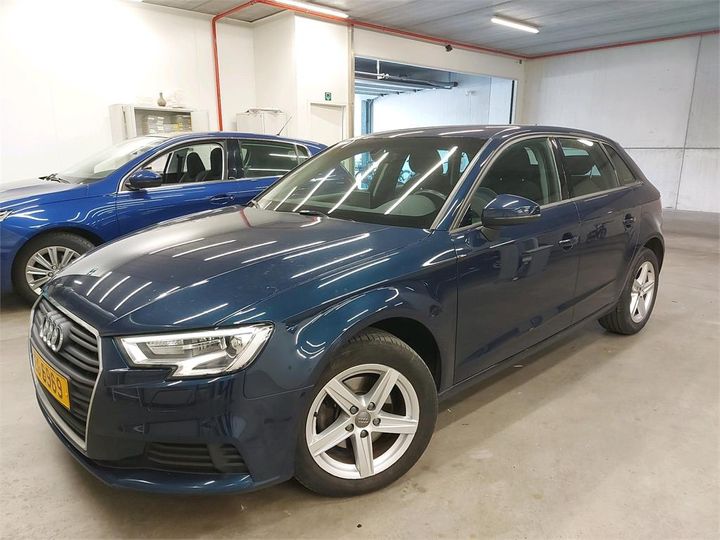 AUDI A3 SPORTBACK 2017 wauzzz8v6ja009408