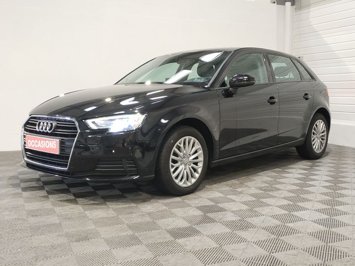 AUDI A3 SPORTBACK 2017 wauzzz8v6ja024734