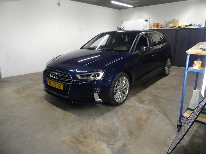 AUDI A3 SPORTBACK 2017 wauzzz8v6ja043056