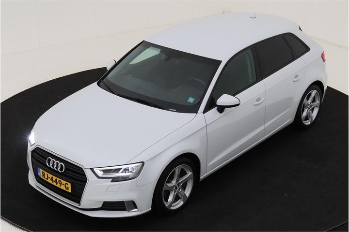 AUDI A3 SPORTBACK 2018 wauzzz8v6ja064361