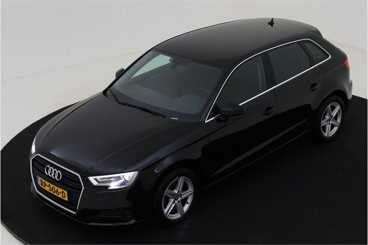 AUDI A3 SPORTBACK 2018 wauzzz8v6ja064716