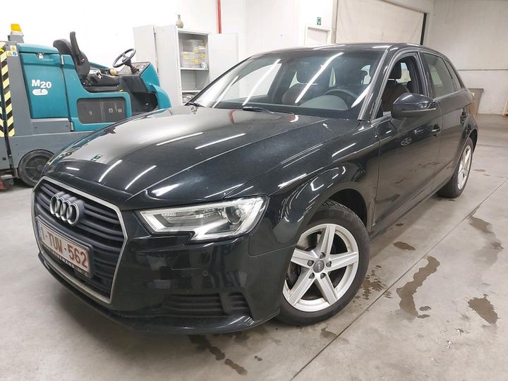 AUDI A3 SPORTBACK 2018 wauzzz8v6ja089552