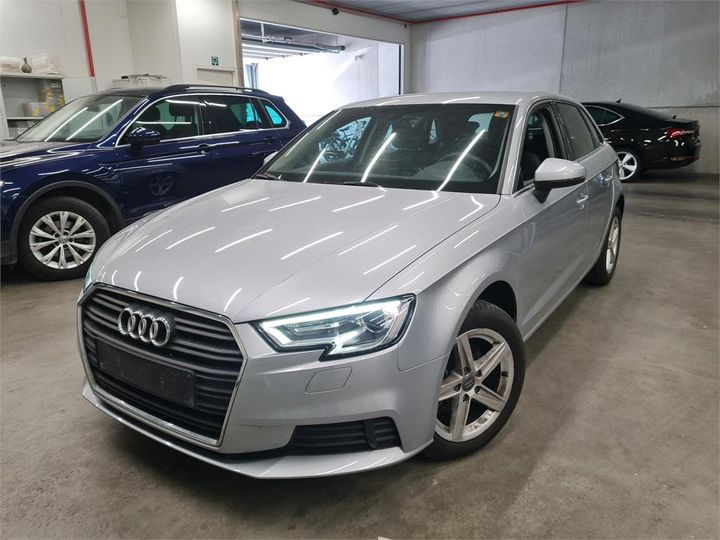 AUDI A3 SPORTBACK 2018 wauzzz8v6ja095934