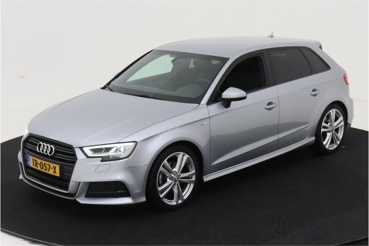 AUDI A3 SPORTBACK 2018 wauzzz8v6ja128673