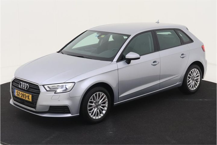 AUDI A3 SPORTBACK 2018 wauzzz8v6ja129550