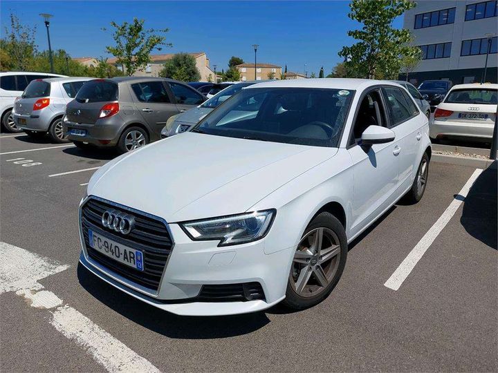 AUDI A3 SPORTBACK 2018 wauzzz8v6ka037856