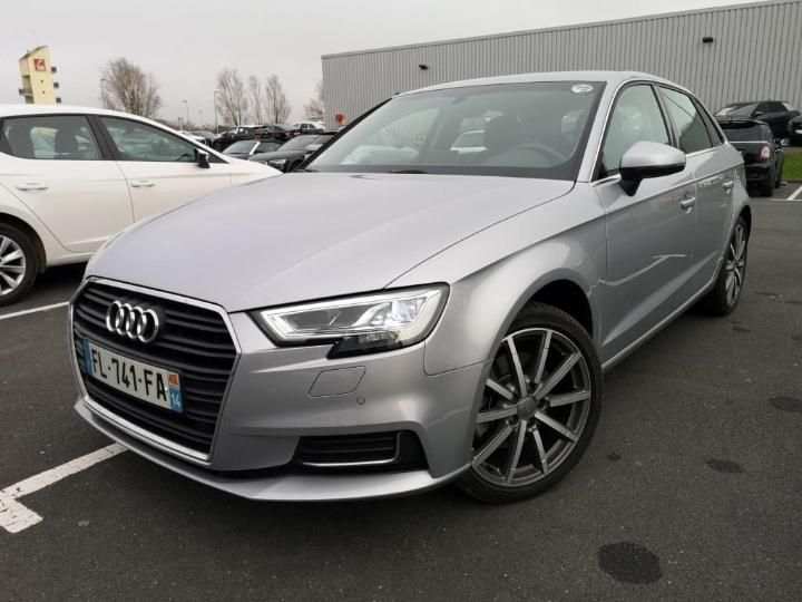 AUDI A3 SPORTBACK 2019 wauzzz8v6la021626