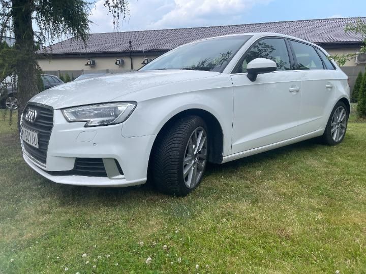 AUDI A3 SPORTBACK 2019 wauzzz8v6la022534