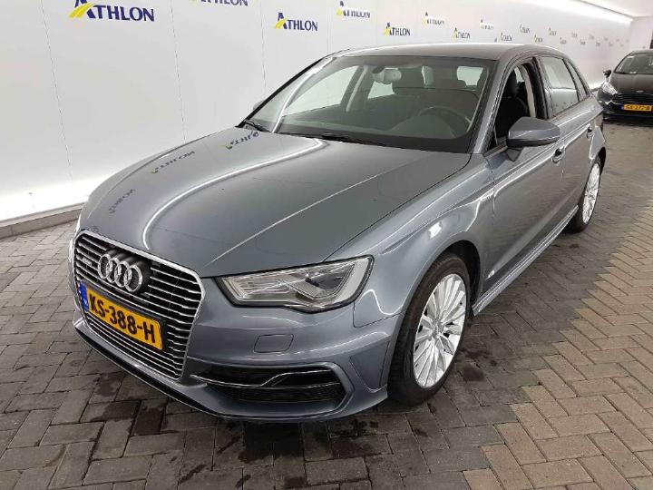 AUDI A3 SPORTBACK 2017 wauzzz8v7fa176190