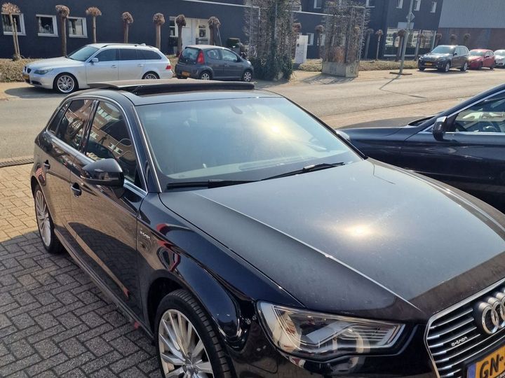 AUDI A3 SPORTBACK 2015 wauzzz8v7ga008857