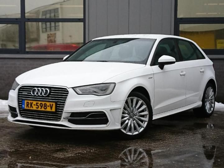 AUDI A3 SPORTBACK 2015 wauzzz8v7ga045973