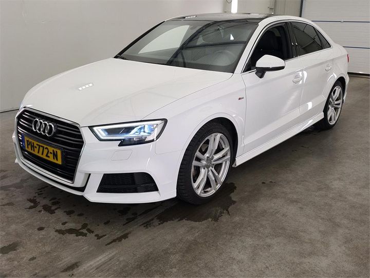 AUDI A3 2017 wauzzz8v7h1080059