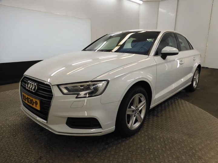 AUDI A3 LIMOUSINE 2018 wauzzz8v7j1035855