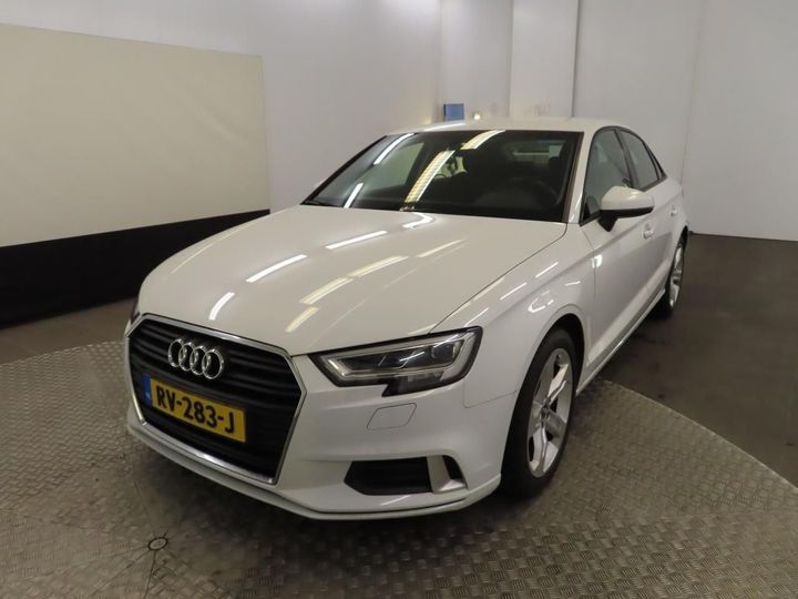 AUDI A3 LIMOUSINE 2018 wauzzz8v7j1047603