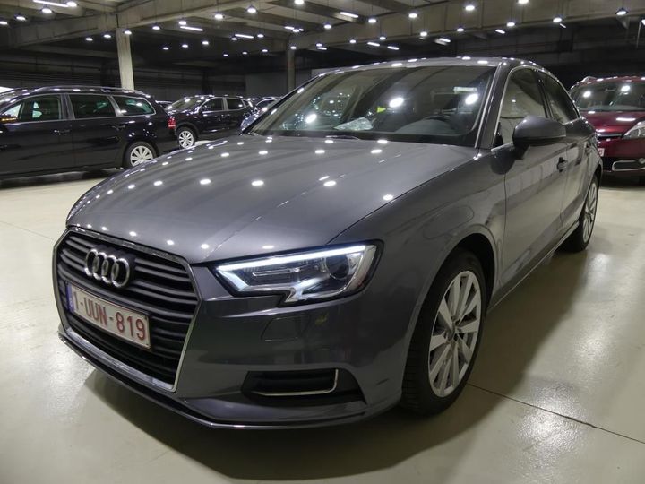 AUDI A3 SEDAN 2018 wauzzz8v7j1092637