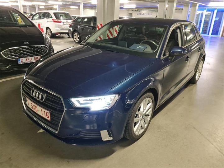 AUDI A3 SPORTBACK 2017 wauzzz8v7ja016481