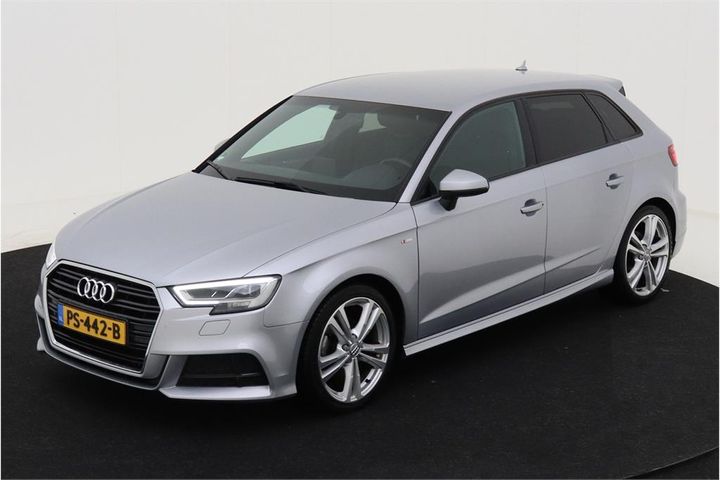 AUDI A3 SPORTBACK 2017 wauzzz8v7ja019820