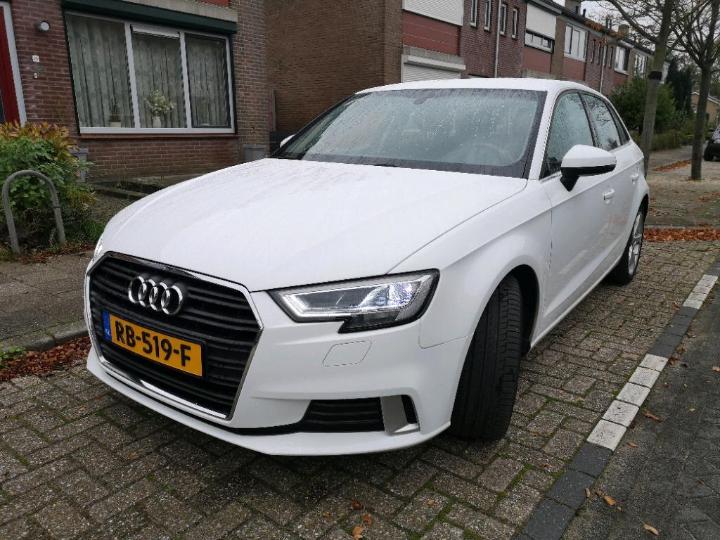 AUDI A3 SPORTBACK 2017 wauzzz8v7ja049531