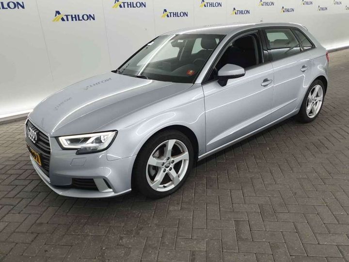 AUDI A3 SPORTBACK 2017 wauzzz8v7ja059427