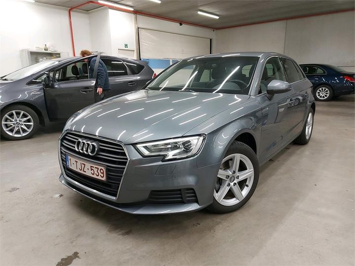 AUDI A3 SPORTBACK 2017 wauzzz8v7ja063946