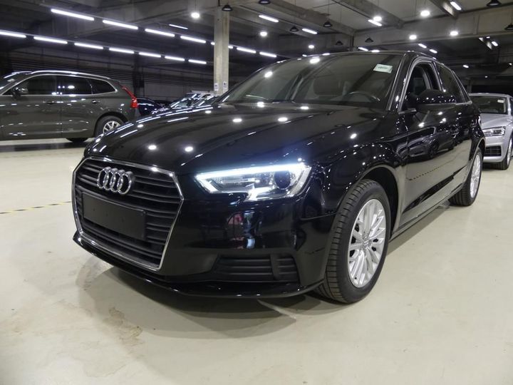 AUDI A3 SPORTBACK 2018 wauzzz8v7ja070380