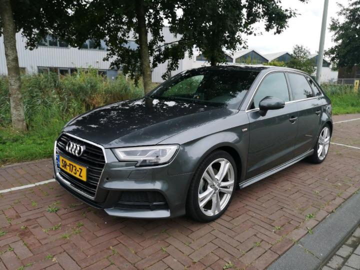 AUDI A3 SPORTBACK 2018 wauzzz8v7ja079354